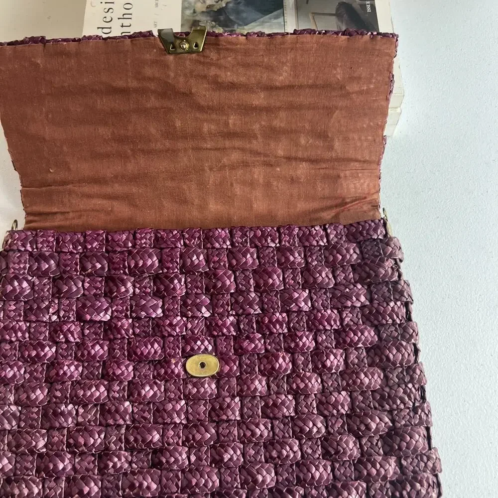 Vintage Burgundy Woven Wicker Straw Crossbody Clutch Purse Missing Strap